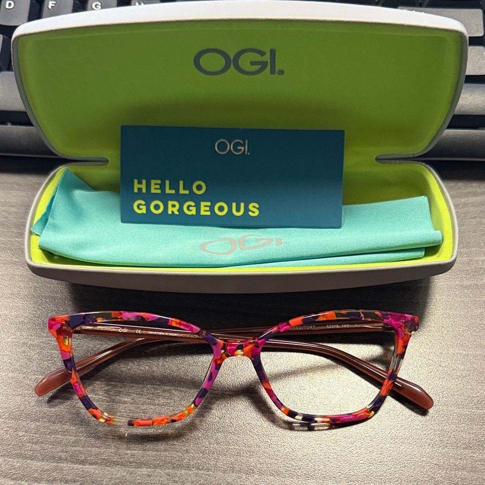 Ogi Indeed Colorful Cat-Eye Glasses - Picture 3 of 3
